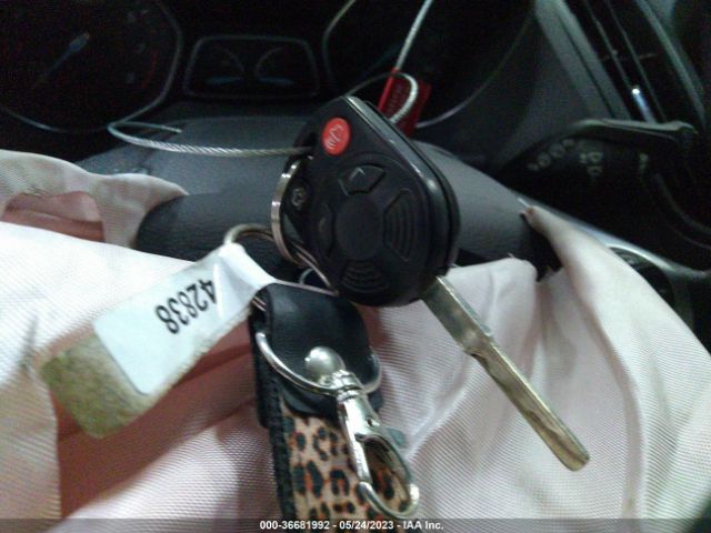 1FMCU9GX5EUD58442 Ford ESCAPE SE