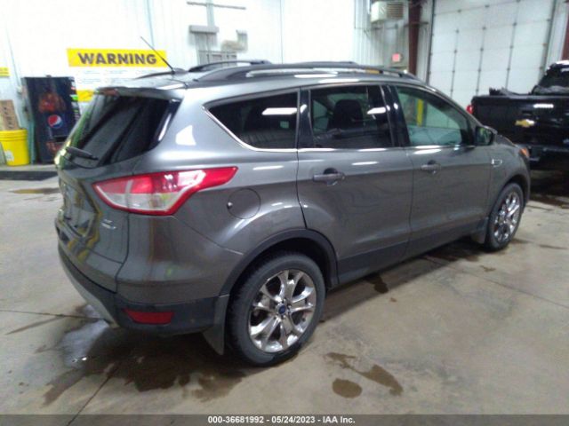 1FMCU9GX5EUD58442 Ford ESCAPE SE