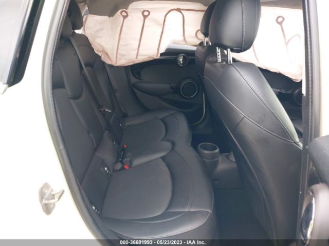 WMWXU3C55F2B57760 Mini Cooper Hardtop 4 Door S
