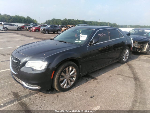 Chrysler 300 Anniversary Edition 2016 2C3CCARG0GH296514 Image 2