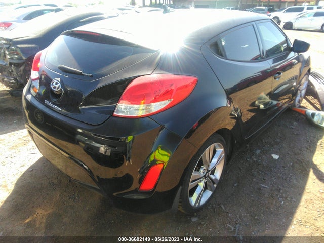 Hyundai VELOSTER 2016 KMHTC6AD6GU300262 Image 4