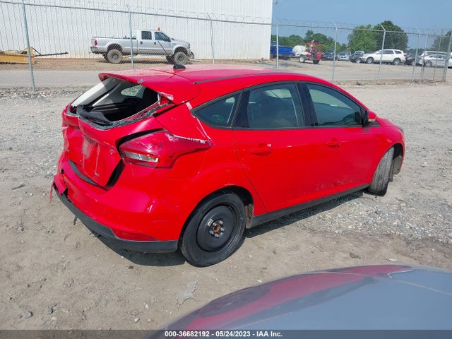 Ford FOCUS SEL 2017 1FADP3M20HL256357 Image 4