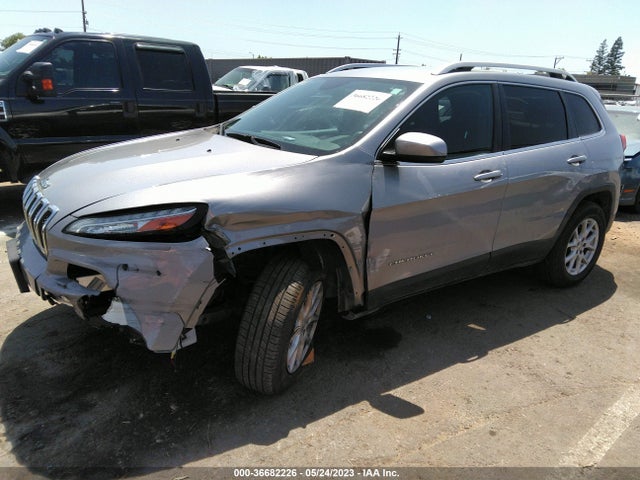 1C4PJMCS8GW225354 Jeep Cherokee Latitude