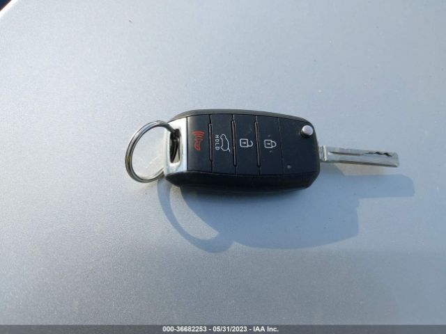 KNDJP3A55F7212890 KIA SOUL +