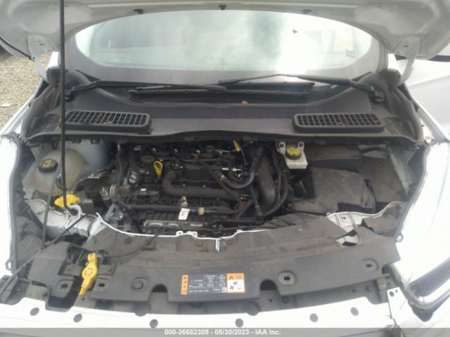 1FMCU9GD6KUB08998 Ford ESCAPE SE