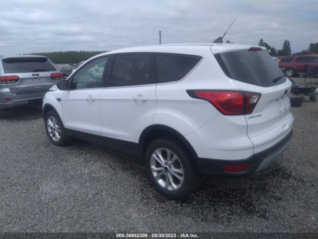 1FMCU9GD6KUB08998 Ford ESCAPE SE