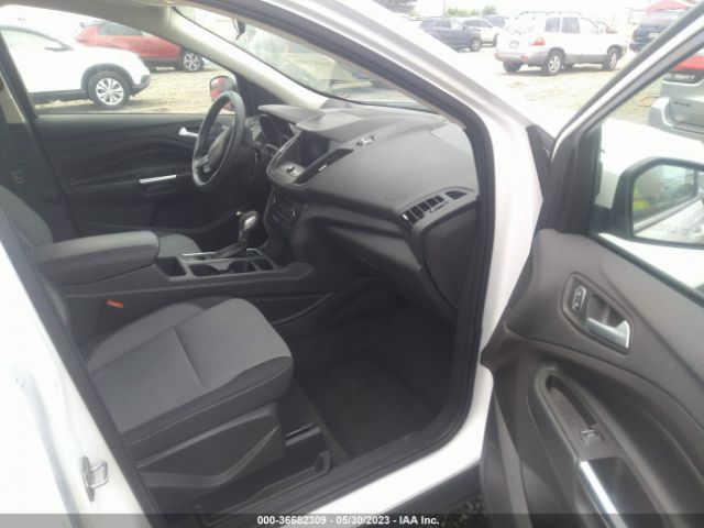 1FMCU9GD6KUB08998 Ford ESCAPE SE