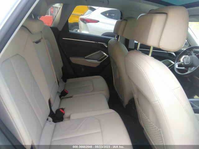 WA1AUCF38M1100272 Audi Q3 PREMIUM
