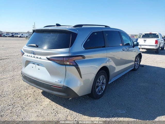 Toyota SIENNA XLE 2023 5TDYRKEC6PS152850 Image 5
