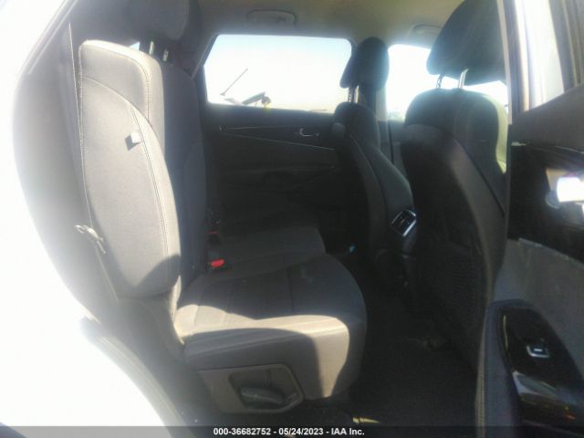 5XYPG4A39GG140269 KIA SORENTO LX