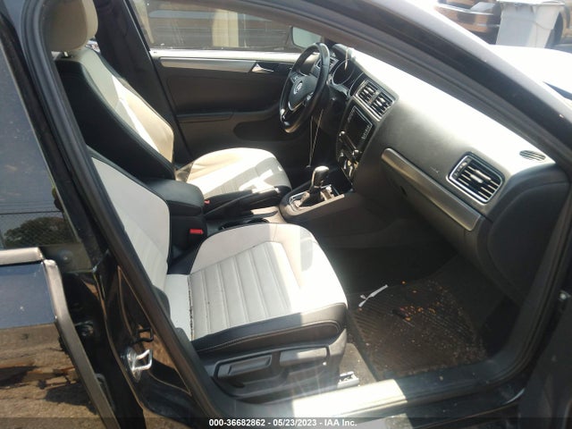 3VWD17AJ0GM374160 Volkswagen Jetta Sedan 1.8t Sport