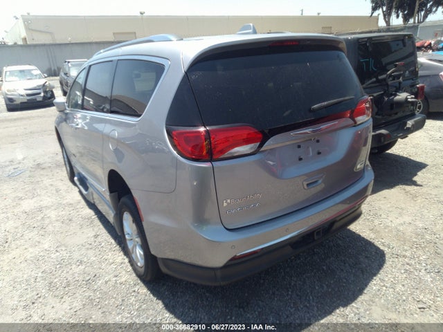 Chrysler Pacifica Touring L 2019 2C4RC1BG8KR708293 Image 3