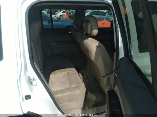 1C4NJPFA2ED618075 Jeep Patriot Latitude