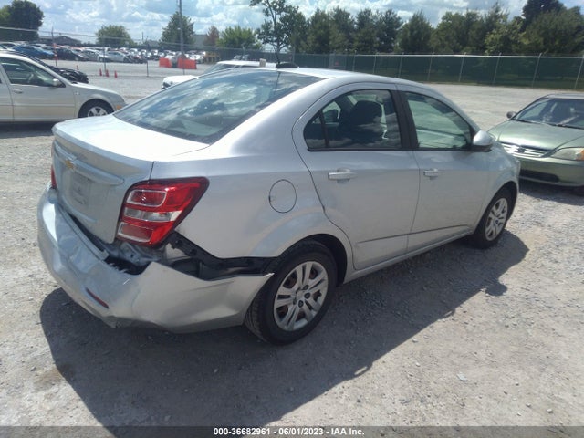 Chevrolet SONIC LS 2017 1G1JA5SH7H4169723 Image 4