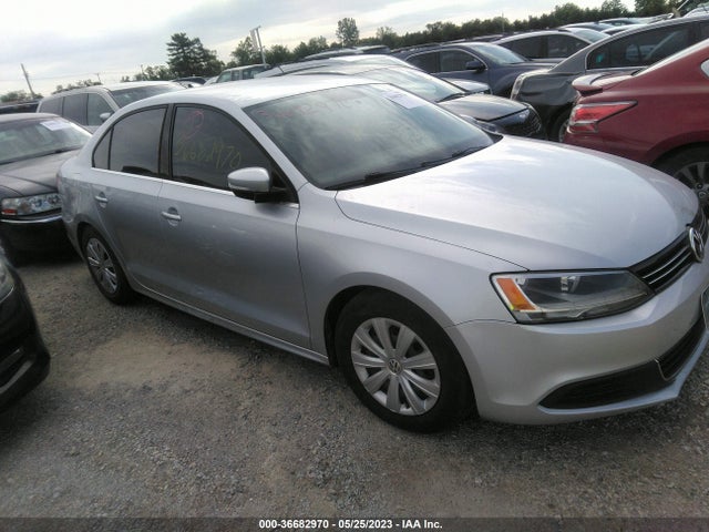 3VWD07AJ2EM333299 Volkswagen Jetta Sedan Se W/connectivity