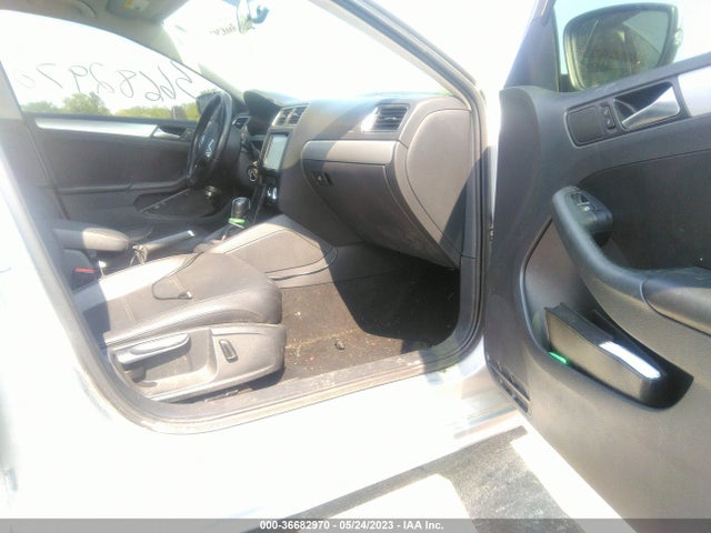 3VWD07AJ2EM333299 Volkswagen Jetta Sedan Se W/connectivity