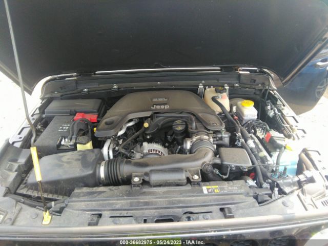 1C4HJXDG4JW187709 Jeep Wrangler Unlimited Sport S