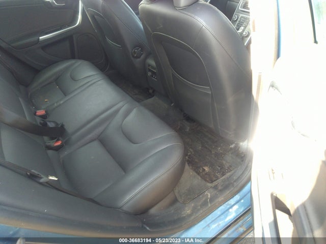 2015 Volvo V60, VIN: YV1612SD3F1190067