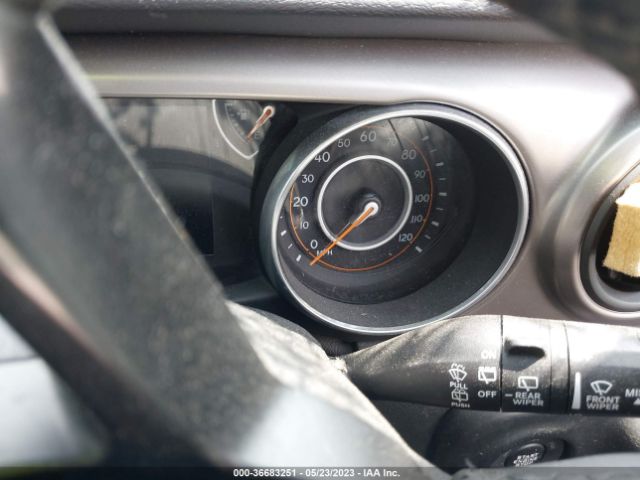 1C4GJXAN8JW142237 Jeep Wrangler Sport S