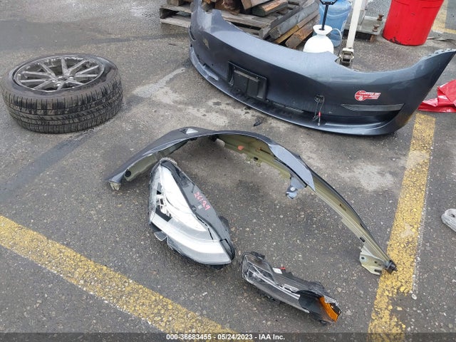 Tesla Model 3 Long Range 2018 5YJ3E1EB0JF104179 Image 10