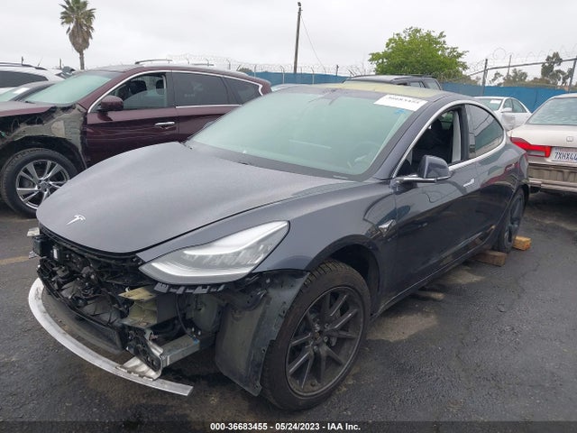 Tesla Model 3 Long Range 2018 5YJ3E1EB0JF104179 Image 2