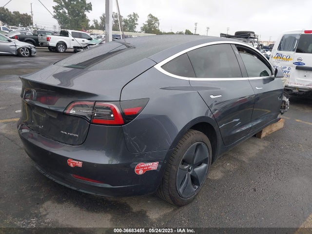 Tesla Model 3 Long Range 2018 5YJ3E1EB0JF104179 Image 4