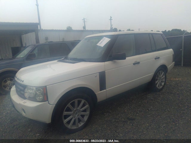 2008 LAND ROVER RANGE ROVER HSE VIN: SALME15498A268824