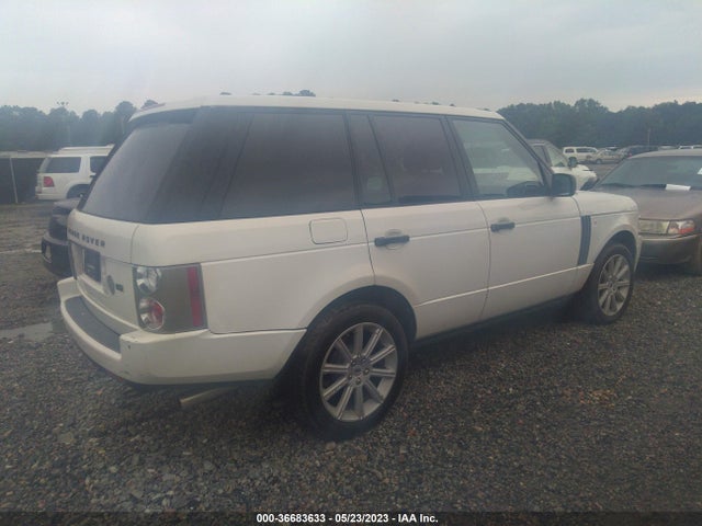2008 LAND ROVER RANGE ROVER HSE VIN: SALME15498A268824