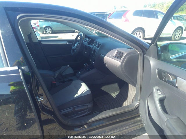 3VW2B7AJ2HM202654 Volkswagen Jetta 1.4t S