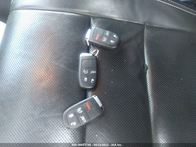 1C4RJFCT9EC330755 Jeep Grand Cherokee Overland