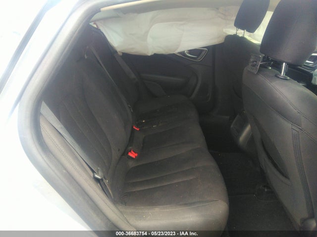1C3CCCABXGN108049 Chrysler 200 Limited
