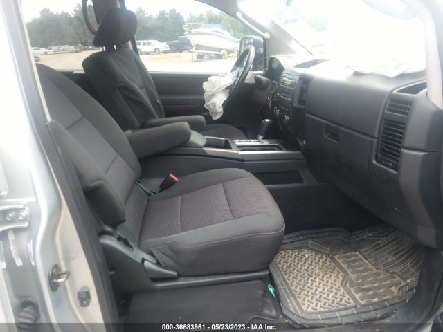 2011 NISSAN TITAN SV VIN: 1N6AA0EC5BN301810
