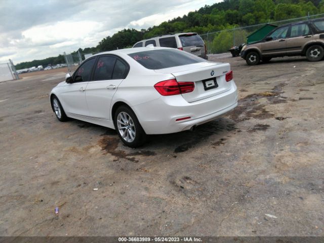 WBA8E1G37HNU15872 BMW 3 Series 320i