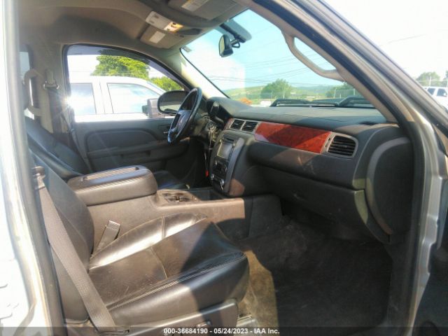 1GT121E83EF145217 GMC Sierra 2500hd Slt