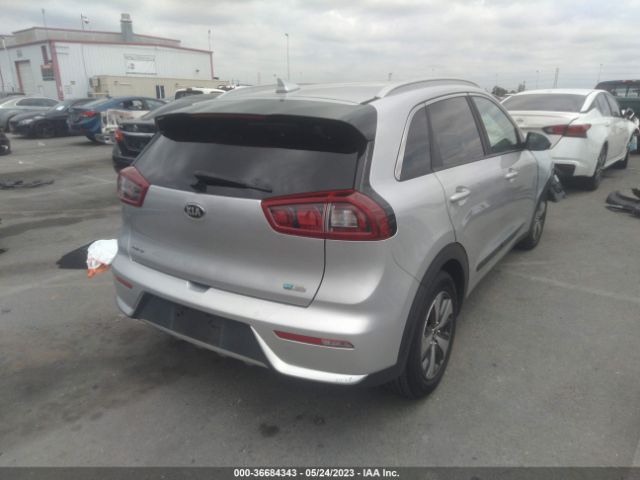 KNDCB3LC5H5069683 KIA NIRO LX