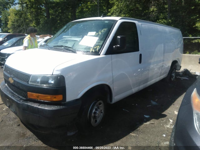 Chevrolet EXPRESS CARGO VAN 2020 1GCWGBFP2L1135792 Image 2