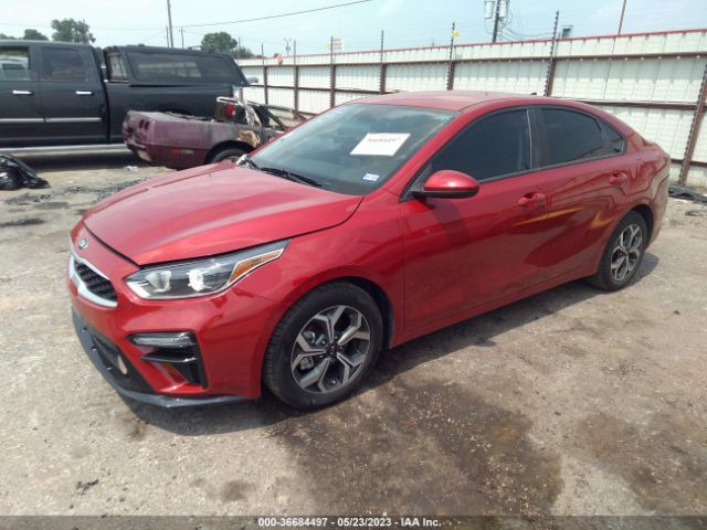 3KPF24AD8ME329541 KIA Forte Lxs