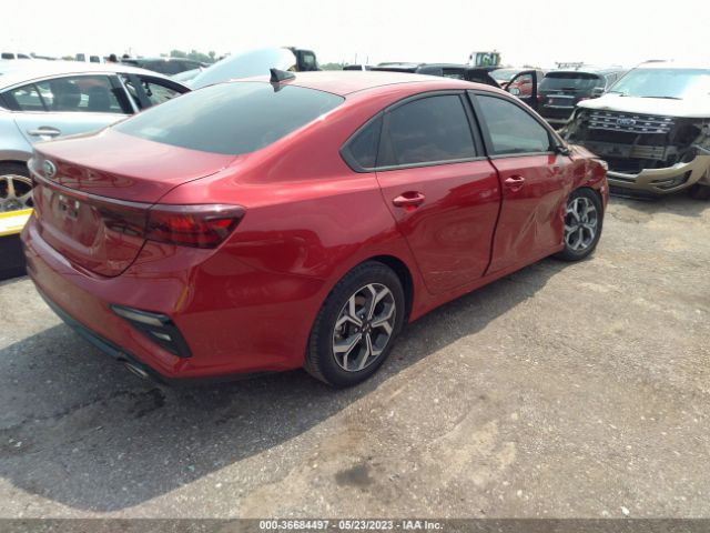 3KPF24AD8ME329541 KIA Forte Lxs