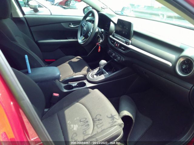 3KPF24AD8ME329541 KIA Forte Lxs