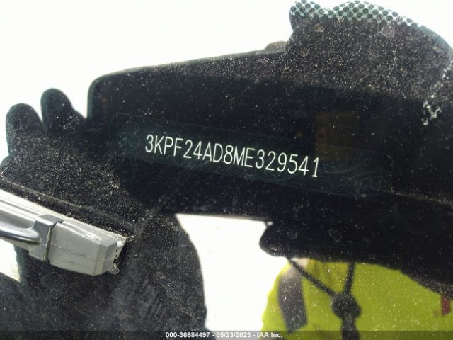3KPF24AD8ME329541 KIA Forte Lxs