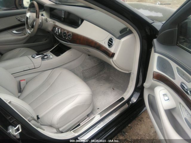 WDDUG8CB5FA129952 Mercedes-Benz S-class S 550