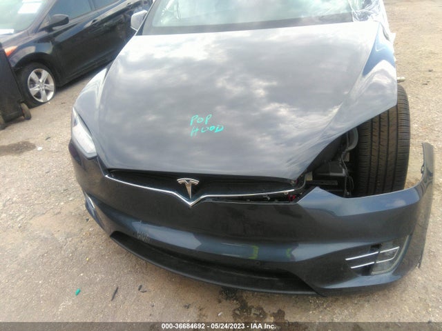 Tesla MODEL X 2019 5YJXCBE2XKF184699 Image 12