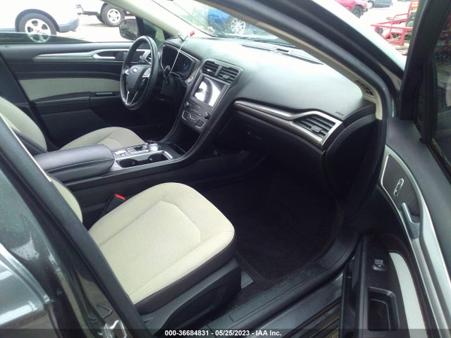 3FA6P0HD3LR104263 Ford FUSION SE