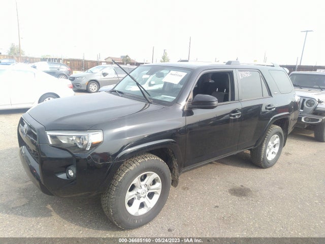 Toyota 4RUNNER SR5 2021 JTEMU5JR3M5852718 Image 2