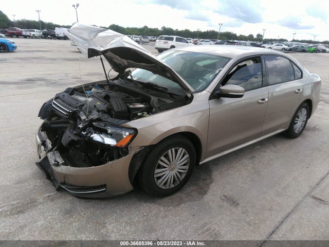 1VWAT7A35FC091090 Volkswagen Passat 1.8t S