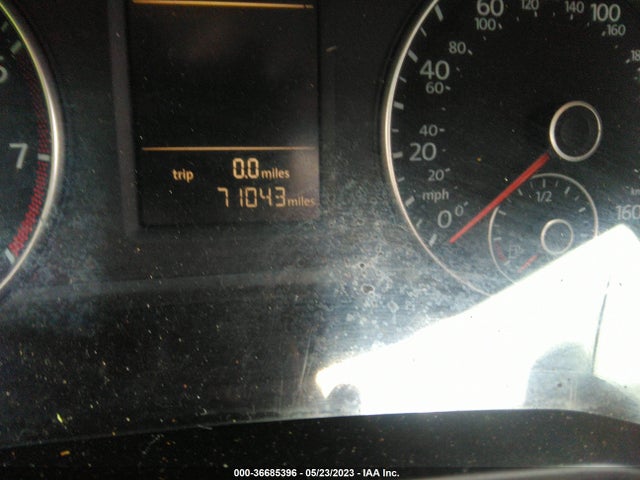 1VWAT7A35FC091090 Volkswagen Passat 1.8t S