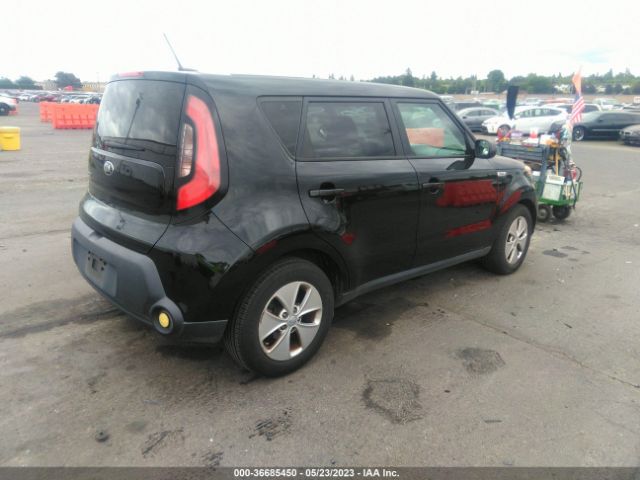 KNDJN2A22F7197903 KIA Soul Base