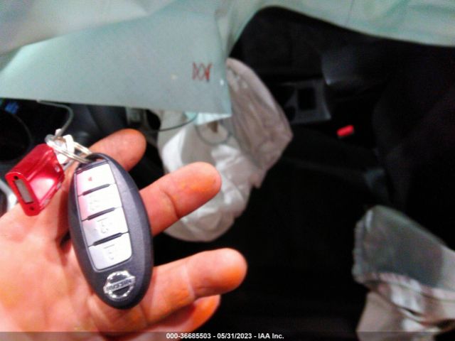 5N1AT2MV9EC836582 Nissan ROGUE SV