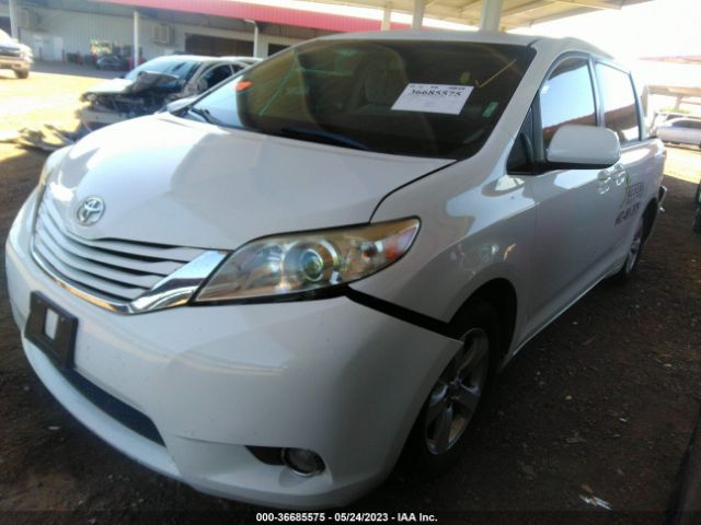 5TDKK3DC7FS582967 Toyota SIENNA LE