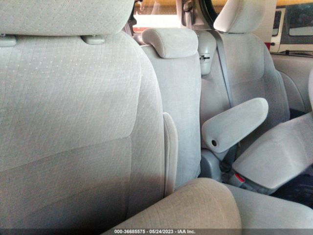 5TDKK3DC7FS582967 Toyota SIENNA LE